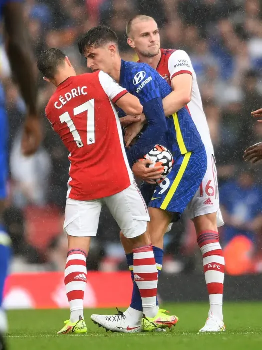 Framed Print : Arsenal vs. Chelsea: Intense Battle for Ball Possession - Arsenal's Holding and Soares vs. Chelsea's Havertz (Premier League 2021-22) Framed Print : Arsenal vs. Chelsea: Intense Battle for Ball Possession - Arsenal's Holding and Soares vs. Chelsea's Havertz (Premier League 2021-22)
