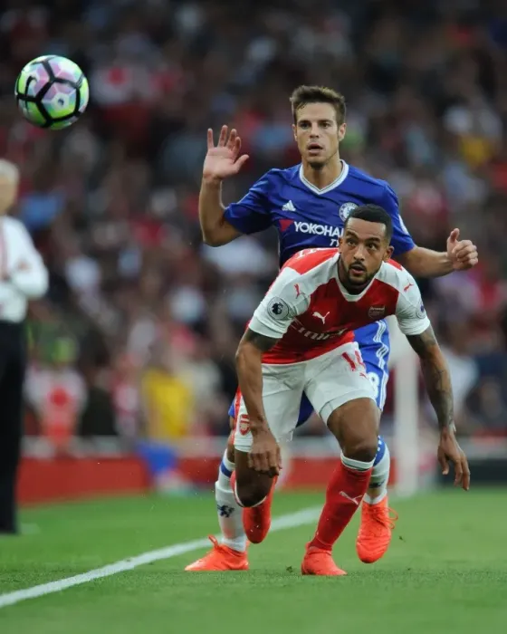 Framed Print : Arsenal vs. Chelsea: The Intense Rivalry - Walcott vs. Azpilicueta, 2016-17 Premier League Battle Framed Print : Arsenal vs. Chelsea: The Intense Rivalry - Walcott vs. Azpilicueta, 2016-17 Premier League Battle