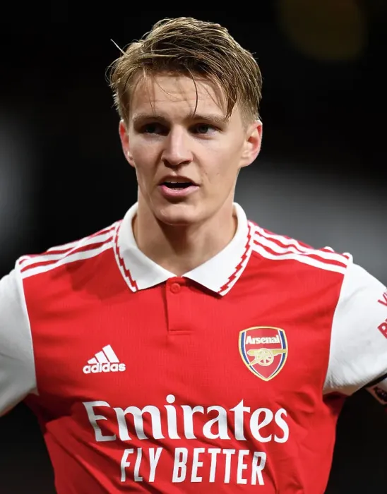 Framed Print : Arsenal vs. Chelsea: Martin Odegaard in Action - Premier League 2022-23