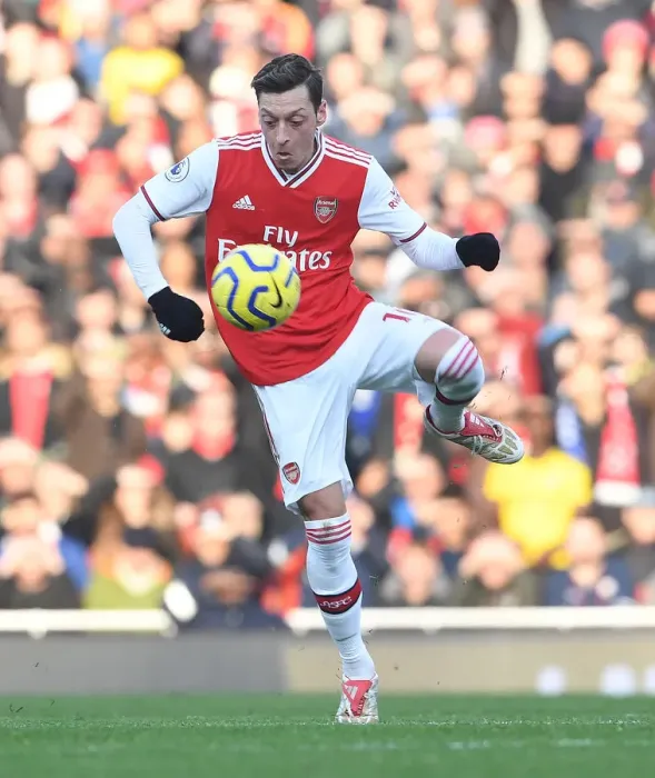 Framed Print : Arsenal vs. Chelsea: Mesut Ozil in Action at the Emirates Stadium (Premier League 2019-20)