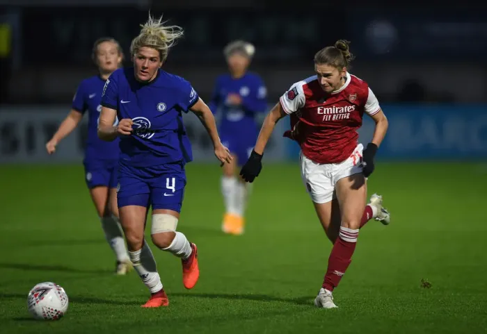 Framed Print : Arsenal vs Chelsea: Miedema and Bright Battle in FA WSL Showdown Framed Print : Arsenal vs Chelsea: Miedema and Bright Battle in FA WSL Showdown