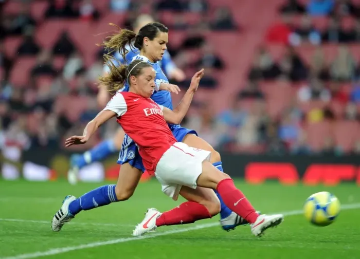 Framed Print : Arsenal vs Chelsea: Nobbs Takes on Rafferty in WSL Showdown