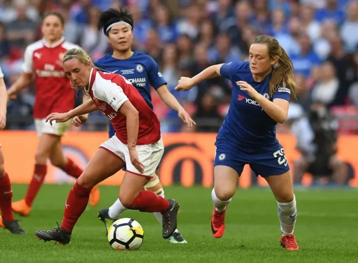 Framed Print : Arsenal vs Chelsea: Nobbs vs Cuthbert in FA Cup Final Showdown Framed Print : Arsenal vs Chelsea: Nobbs vs Cuthbert in FA Cup Final Showdown