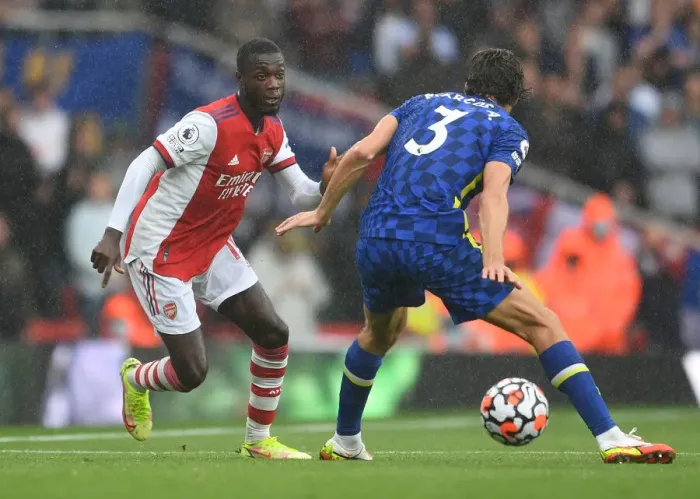 Framed Print : Arsenal vs. Chelsea: Pepe Outmaneuvers Alonso in Premier League Clash Framed Print : Arsenal vs. Chelsea: Pepe Outmaneuvers Alonso in Premier League Clash