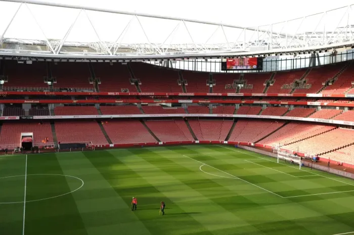 Framed Print : Arsenal vs Chelsea: Premier League Clash at Emirates Stadium
