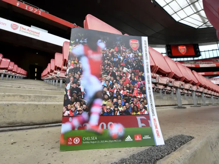 Framed Print : Arsenal vs. Chelsea: Premier League Showdown at Emirates Stadium