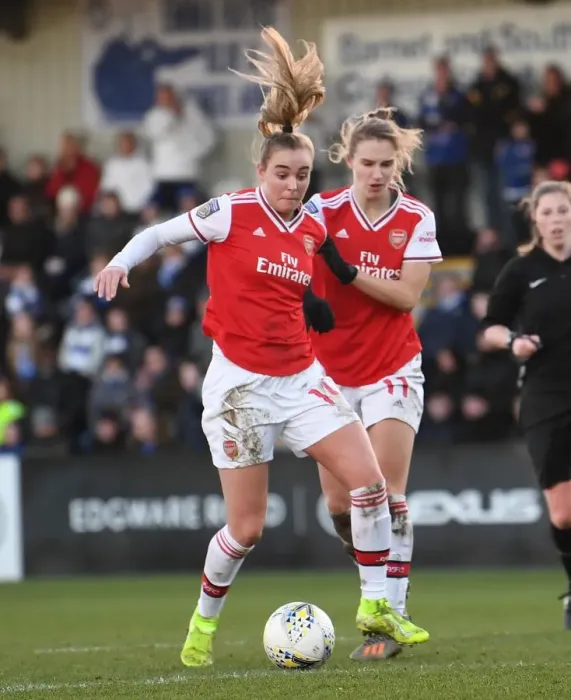 Framed Print : Arsenal vs. Chelsea: Roord and Miedema Face Off in Barclays FA Womens Super League Clash
