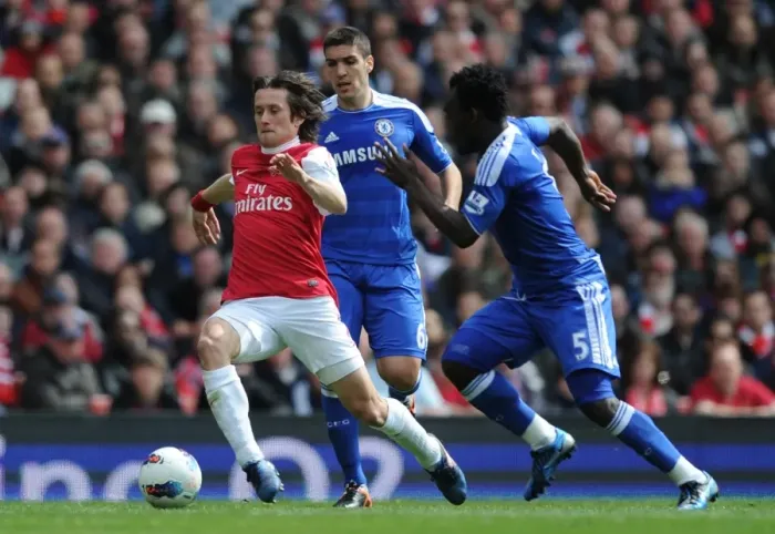 Framed Print : Arsenal vs. Chelsea: Rosicky Clashes with Essien and Romeu (2011-12)