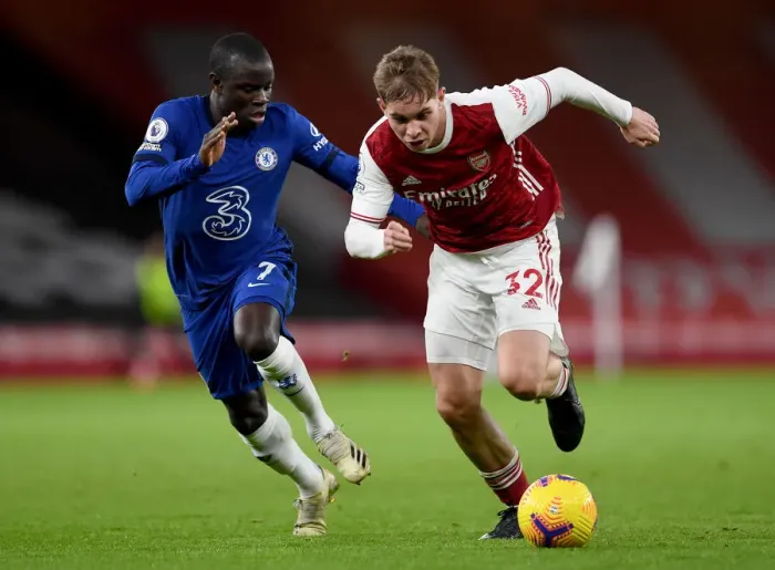 Framed Print : Arsenal vs. Chelsea Showdown: A Battle of Midfield Maestros - Emile Smith Rowe vs. N'Golo Kante