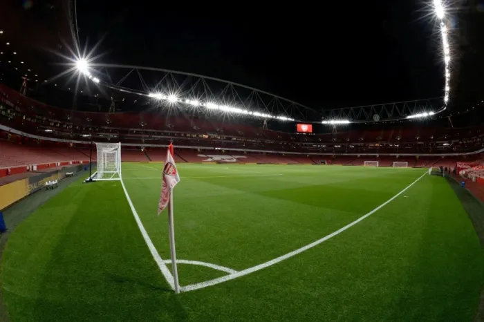Framed Print : Arsenal vs Chelsea Showdown: Capital One Cup Clash at Emirates Stadium