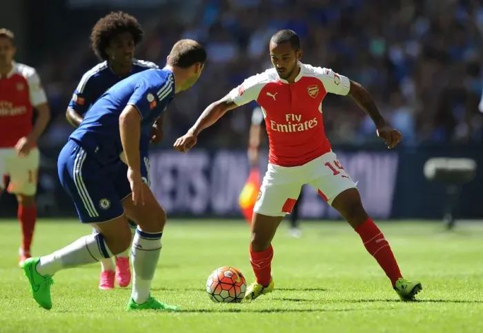 Framed Print : Arsenal vs. Chelsea Showdown: Walcott vs. Ivanovic in Community Shield Battle Framed Print : Arsenal vs. Chelsea Showdown: Walcott vs. Ivanovic in Community Shield Battle