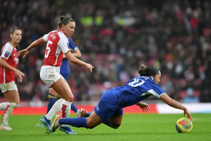 Framed Print : Arsenal vs. Chelsea: Women's Super League Clash at Emirates Stadium - Katie McCabe Fouls Lauren James