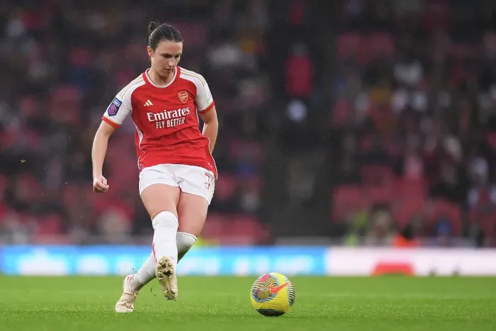 Framed Print : Arsenal vs. Chelsea: Women's Super League Showdown at Emirates Stadium