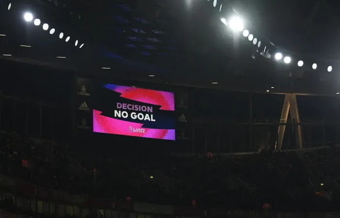 Framed Print : Arsenal vs Crystal Palace: Controversial VAR Decision at Emirates Stadium (2019-20)