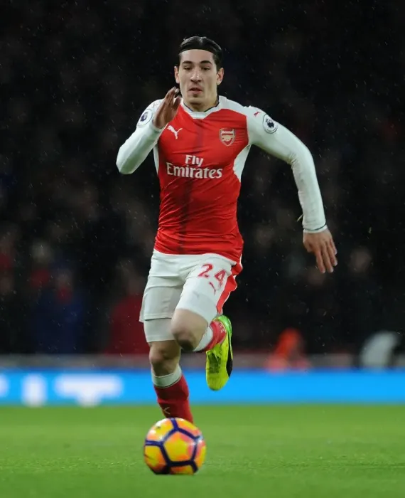 Framed Print : Arsenal vs Crystal Palace: Hector Bellerin in Action at the Emirates Stadium (Premier League 2016-17)