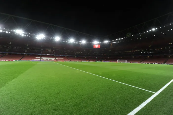 Framed Print : Arsenal vs Dinamo Zagreb: UEFA Champions League at Emirates Stadium (2015-16)