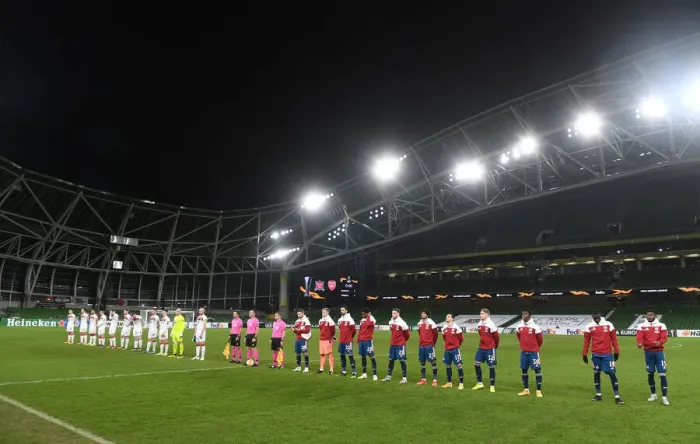 Framed Print : Arsenal vs. Dundalk: UEFA Europa League Clash in Dublin