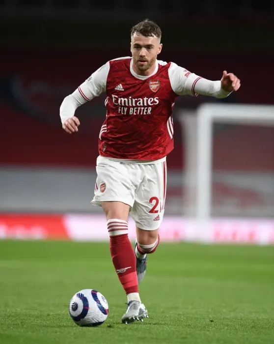 Framed Print : Arsenal vs Everton: Emirates Stadium Showdown Amidst Pandemic Restrictions - Calum Chambers Focuses on Football (April 2021) Framed Print : Arsenal vs Everton: Emirates Stadium Showdown Amidst Pandemic Restrictions - Calum Chambers Focuses on Football (April 2021)
