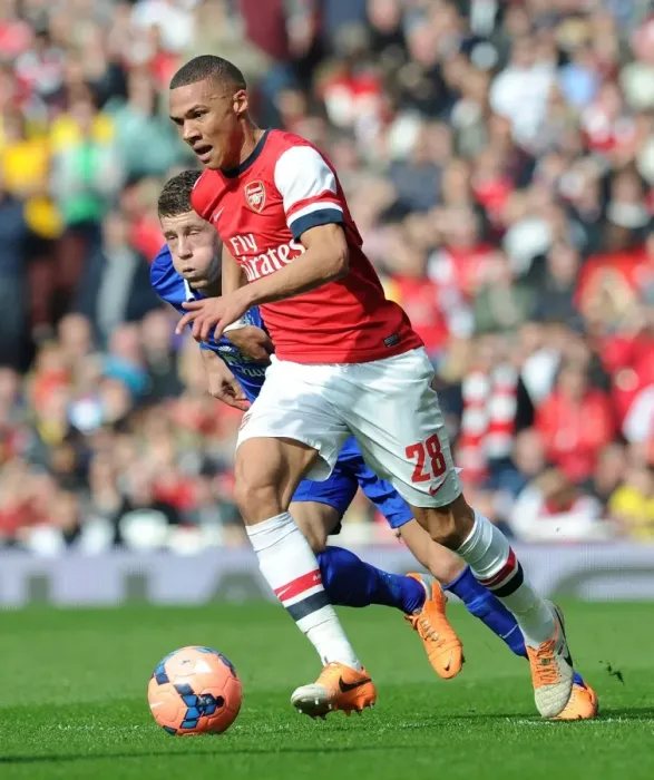 Framed Print : Arsenal vs. Everton: Clash between Kieran Gibbs and Ross Barkley in the FA Cup Quarter-Final Framed Print : Arsenal vs. Everton: Clash between Kieran Gibbs and Ross Barkley in the FA Cup Quarter-Final