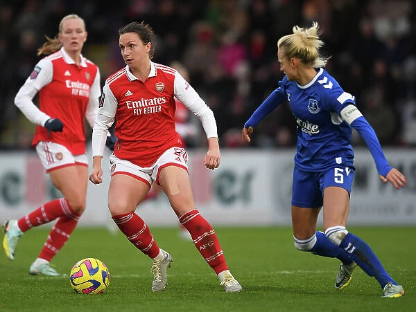 Arsenal vs. Everton: FA Women's Super League Showdown at Meadow Park - A Battle of Wits