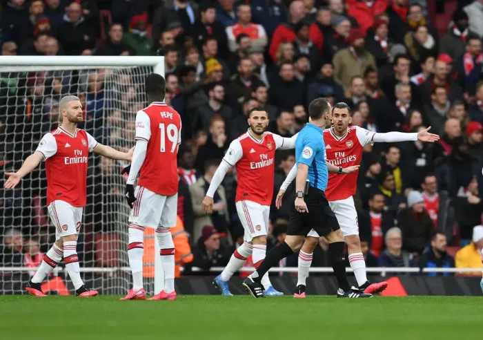Framed Print : Arsenal vs Everton: Premier League Showdown at Emirates Stadium Framed Print : Arsenal vs Everton: Premier League Showdown at Emirates Stadium