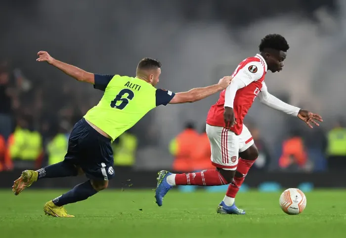 Framed Print : Arsenal vs FC Zurich: Bukayo Saka Faces Off in UEFA Europa League Group A Clash Framed Print : Arsenal vs FC Zurich: Bukayo Saka Faces Off in UEFA Europa League Group A Clash