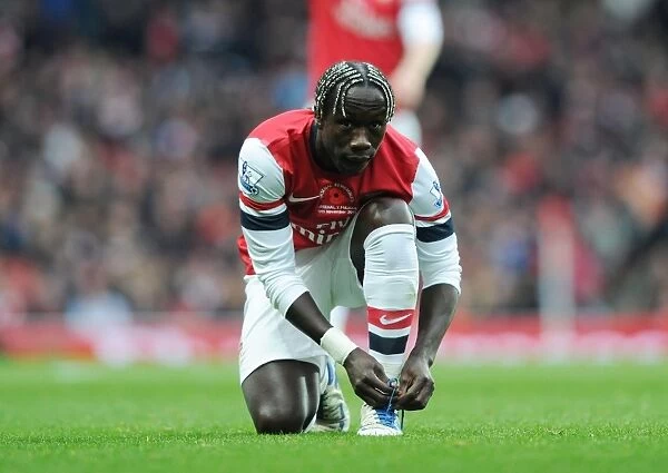 Arsenal vs Fulham: Bacary Sagna in Action at the Emirates Stadium (Premier League 2012-13)