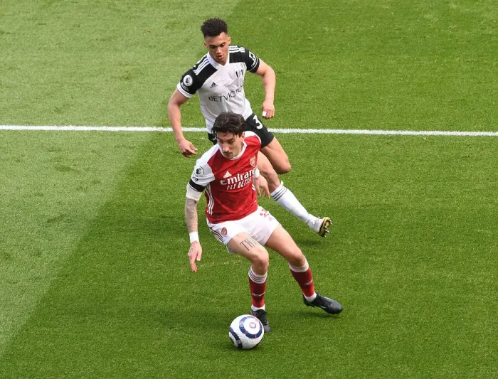 Framed Print : Arsenal vs. Fulham: Bellerin Clashes with Robinson in Empty Emirates Stadium - Premier League 2020-21 Framed Print : Arsenal vs. Fulham: Bellerin Clashes with Robinson in Empty Emirates Stadium - Premier League 2020-21