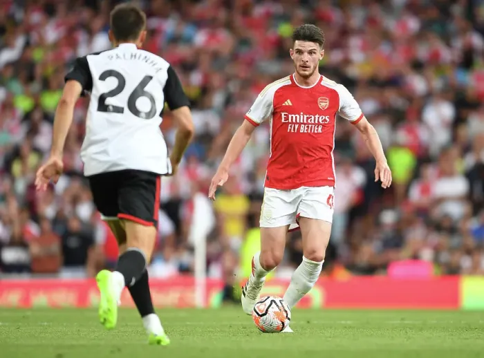 Framed Print : Arsenal vs Fulham: Declan Rice in Action - Premier League 2023-24