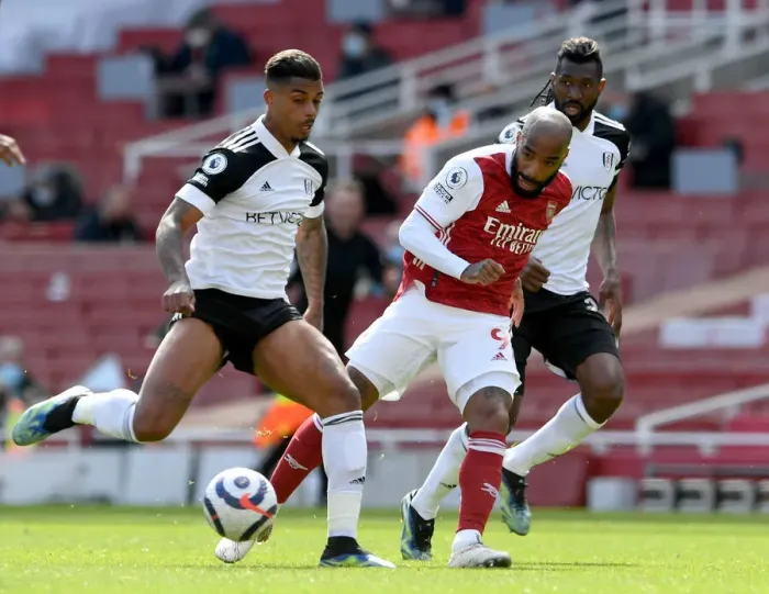 Framed Print : Arsenal vs Fulham: Lacazette Battles Lemina in Empty Emirates Stadium, Premier League 2020-21 Framed Print : Arsenal vs Fulham: Lacazette Battles Lemina in Empty Emirates Stadium, Premier League 2020-21