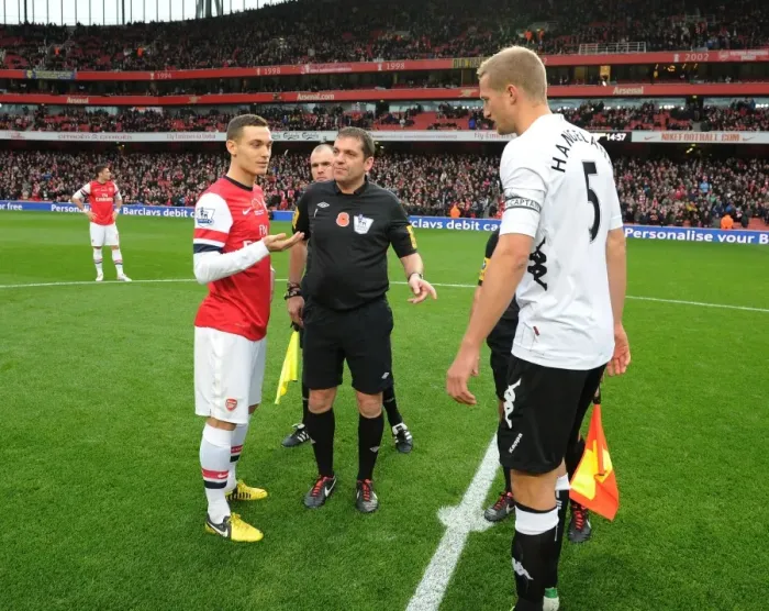 Framed Print : Arsenal vs. Fulham: Vermaelen vs. Hangeland - Premier League Captains Face Off (November 2012)