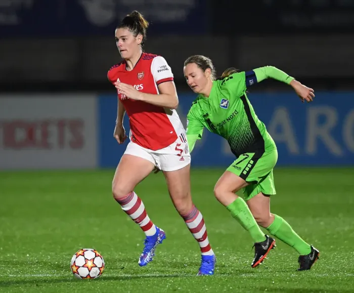 Framed Print : Arsenal vs HB Koge: UEFA Women's Champions League Clash - Jennifer Beattie Faces Off