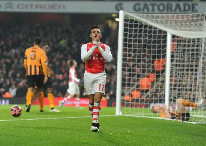 Framed Print : Arsenal vs Hull City: FA Cup Third Round Showdown at Emirates Stadium (January 2015)