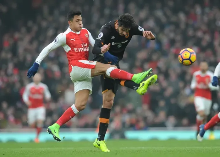 Framed Print : Arsenal vs Hull City: Sanchez vs Ranocchia Clash in Premier League Showdown