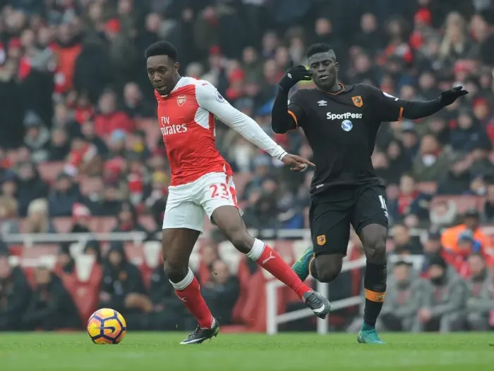 Framed Print : Arsenal vs Hull City: Welbeck Tangles with Diaye in Premier League Clash Framed Print : Arsenal vs Hull City: Welbeck Tangles with Diaye in Premier League Clash