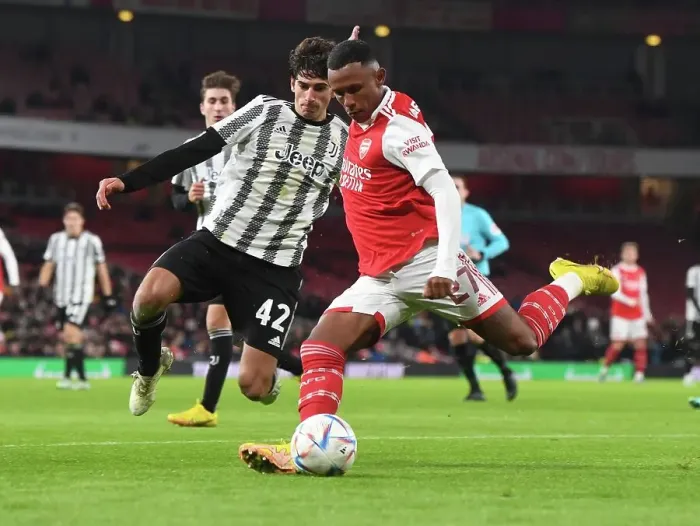 Framed Print : Arsenal vs Juventus: Clash of Titans at Emirates Stadium (2022-23) Framed Print : Arsenal vs Juventus: Clash of Titans at Emirates Stadium (2022-23)