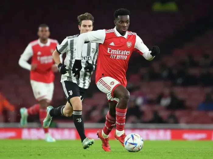 Framed Print : Arsenal vs Juventus: Eddie Nketiah in Action at the Emirates Stadium (2022-23)