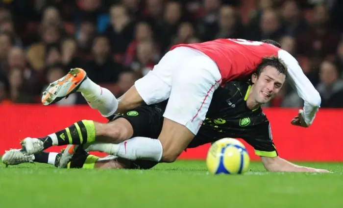 Framed Print : Arsenal vs Leeds United: FA Cup Clash - Chamakh vs Pugh's Intense Battle Framed Print : Arsenal vs Leeds United: FA Cup Clash - Chamakh vs Pugh's Intense Battle