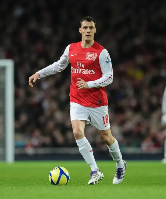 Framed Print : Arsenal vs Leeds United: FA Cup Clash - Sebastien Squillaci Focus