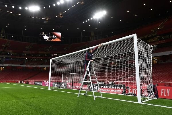 Arsenal vs Leeds United: FA Cup Third Round - Preparing for Kick-off at Emirates Stadium