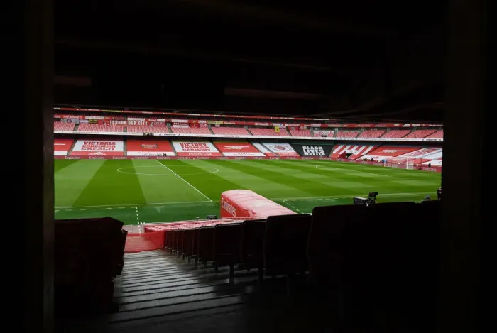 Framed Print : Arsenal vs Leeds United: Premier League Showdown at Emirates Stadium