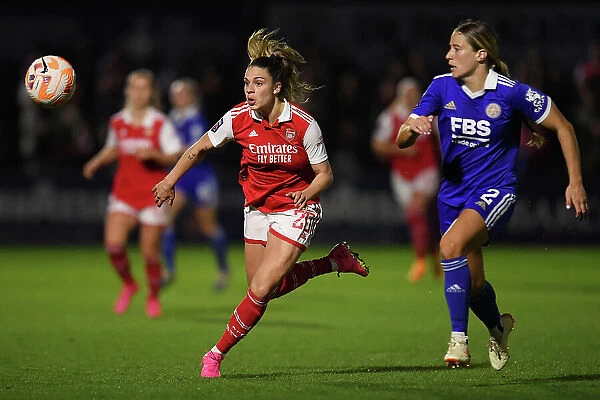 Arsenal vs Leicester City: A Fight for Supremacy in the FA Women's Super League - Battle for Possession