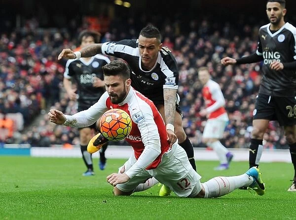 Arsenal vs Leicester City: Giroud Fouled by Simpson (February 14, 2016)