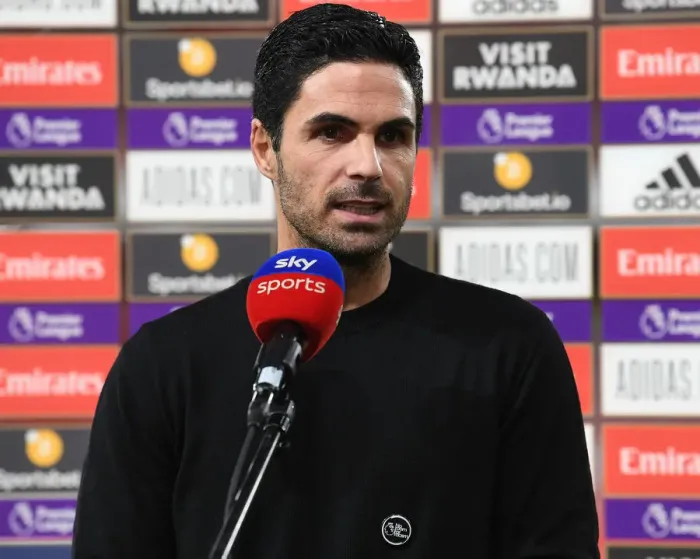 Framed Print : Arsenal vs Leicester City: Mikel Arteta's Pre-Match Strategies (2020-21, Emirates Stadium)