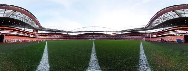 Arsenal vs Leicester City Showdown: Premier League Clash at Emirates Stadium (2015-16)
