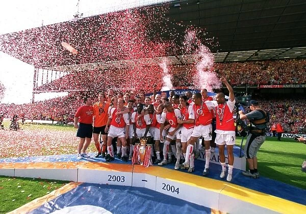 Arsenal vs Leicester City Showdown: A High-Stakes Battle at Arsenal Stadium, May 2004