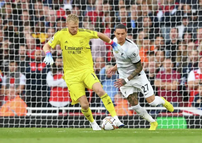 Framed Print : Arsenal vs. Liverpool: Aaron Ramsdale vs. Darwin Nunez Clash in the Premier League
