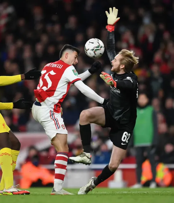 Framed Print : Arsenal vs. Liverpool: Carabao Cup Semi-Final Showdown at Emirates Stadium