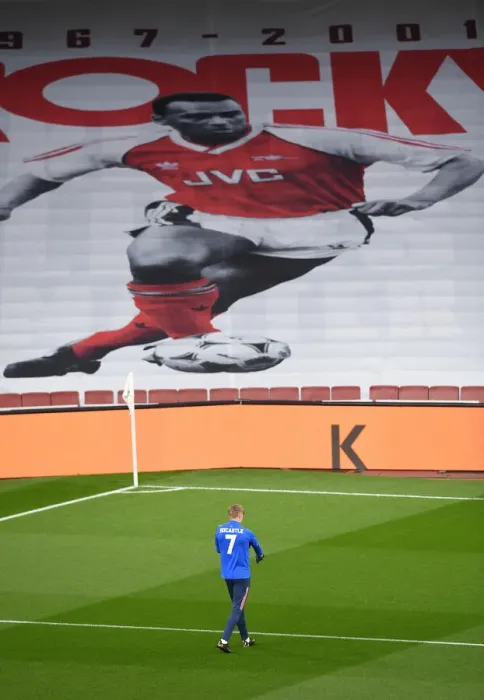 Framed Print : Arsenal vs Liverpool: Emirates Emptied - Alex Runarsson Prepares Amidst Pandemic's Silence
