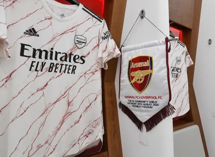 Framed Print : Arsenal vs Liverpool: FA Community Shield 2020-21 - Gunners and Reds Prepare for Wembley Clash